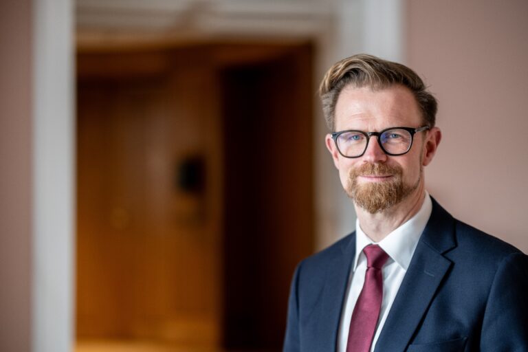 Se hvem der er beskikket til det nye Sydslesvig-udvalg