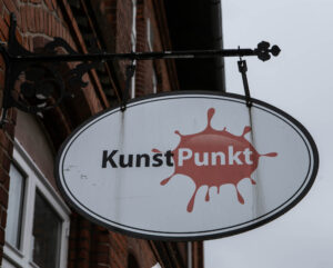 23 kunstnere udstiller i KunstPunkt