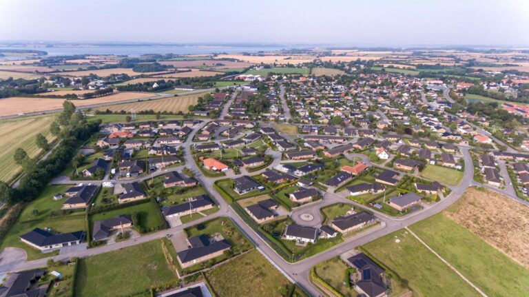 Staten åbner for flere områder til boliger og sommerhuse