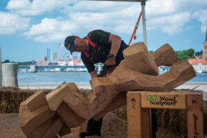 SOS Børnebyerne passer cafeen til WoodSculpture