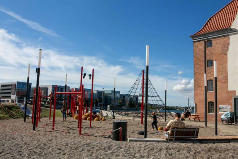 Politikerne så skitseplanen for det kommende byrum