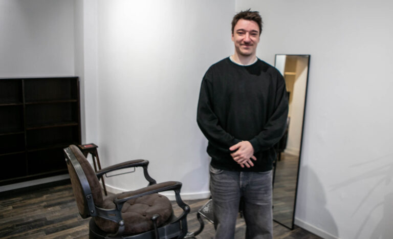 Uddannet herrefrisør åbner  salon på Perlegade