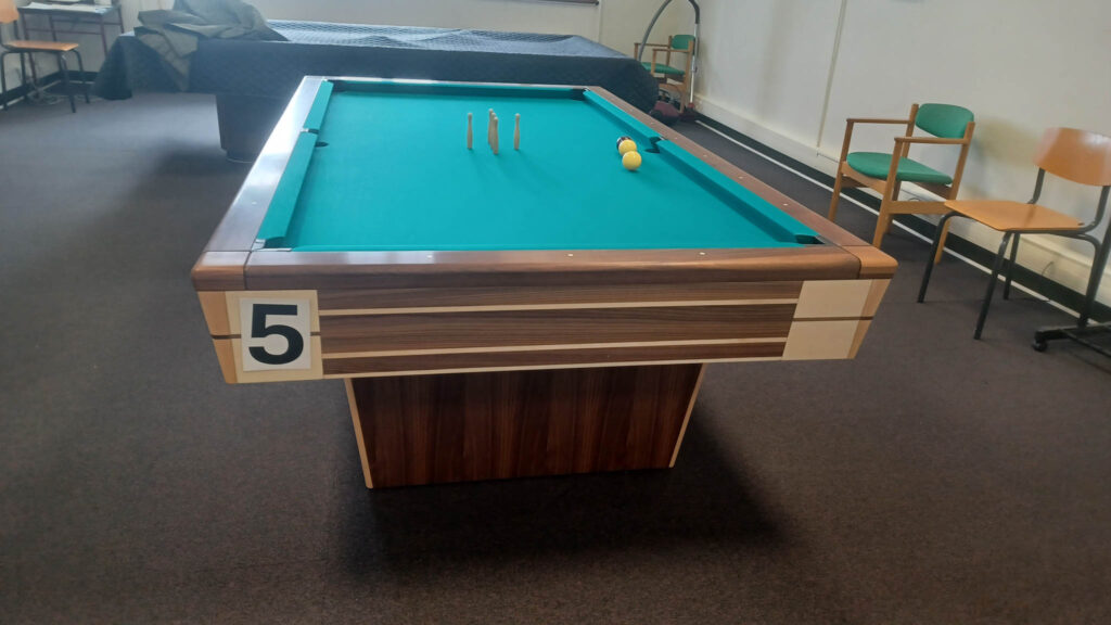 Nu kan du spille skomar i Sønderborg Billard Club