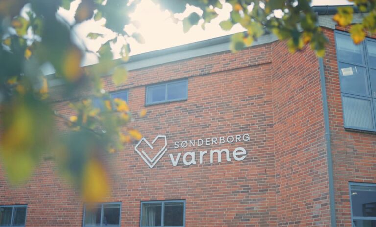 Dele af Kirkevej, Østerkirkevej samt Spang er uden varme