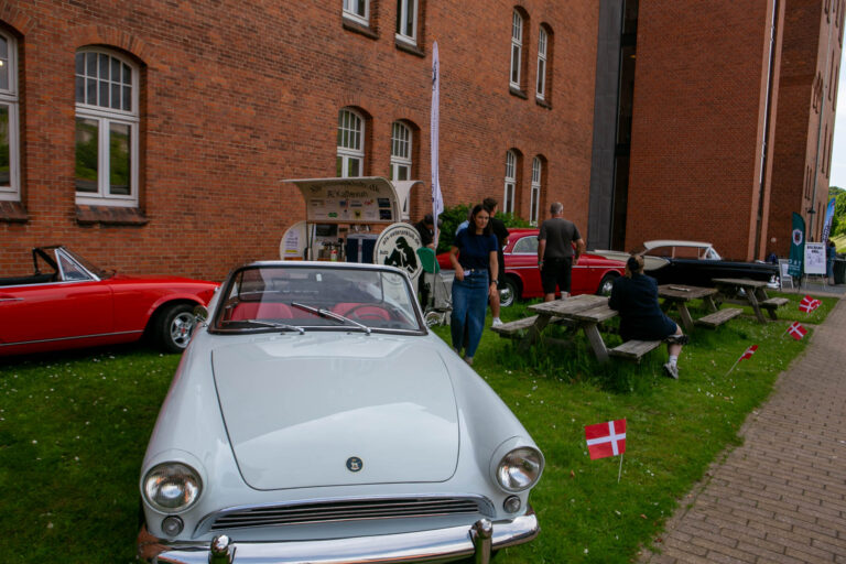 Kasernens foreninger havde åbent hus