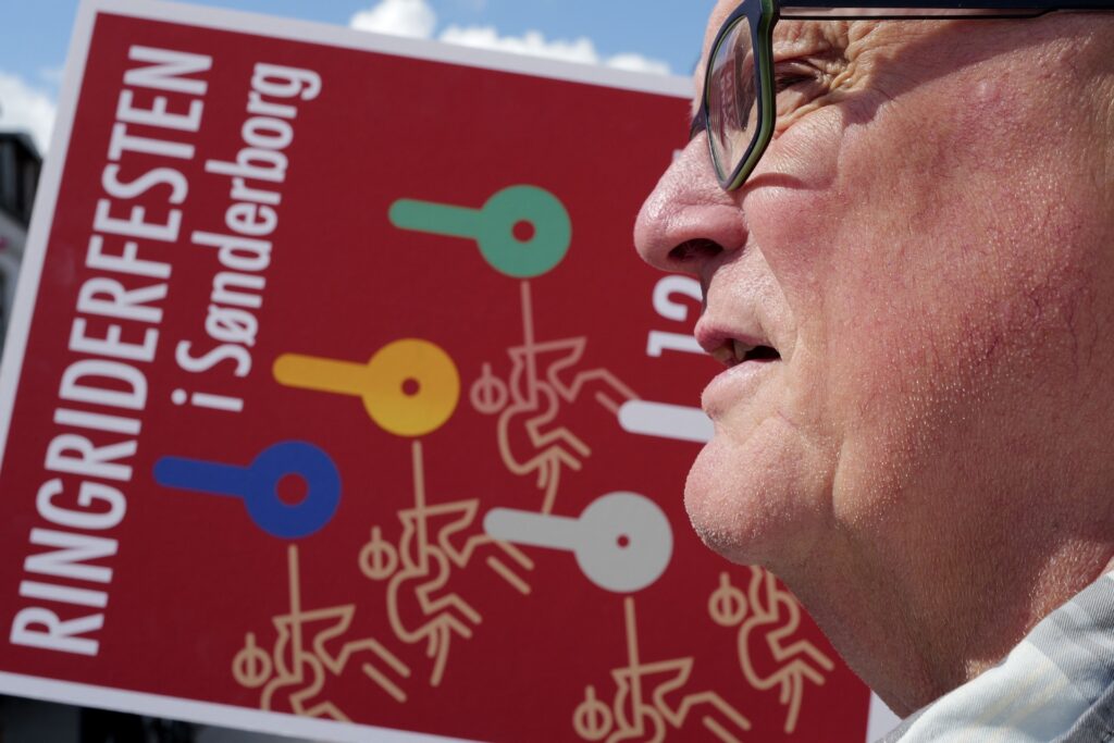 Ringriderplakaten er på gaden