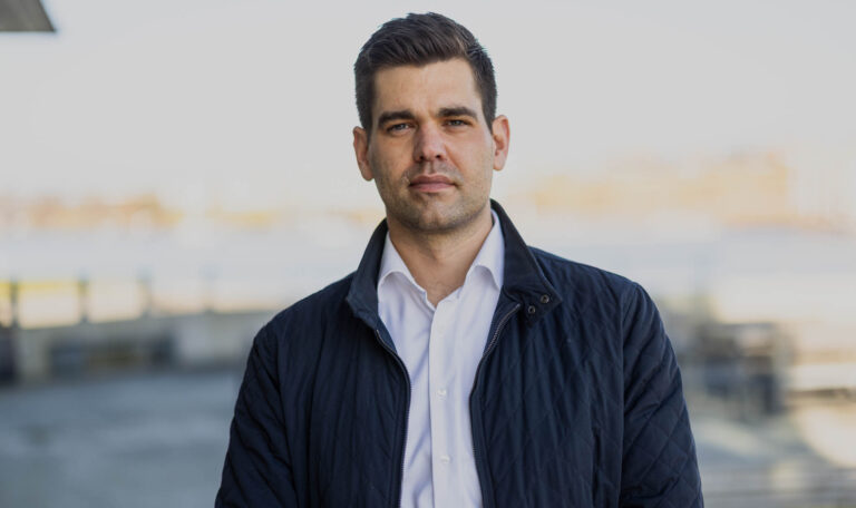 Torsdag kan du stille spørgsmål til byrådsmedlem Frederik Klakk