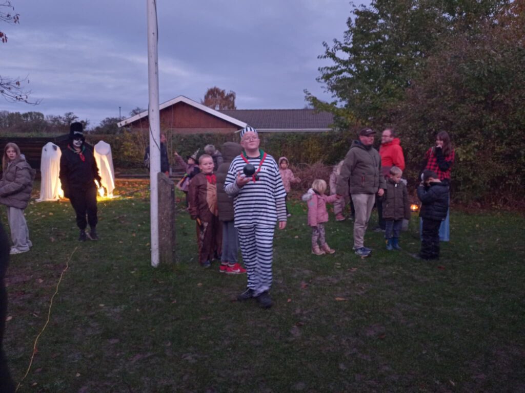 UlkebølSpejderne inviterer til uhyggelig Halloween i efterårsmørket