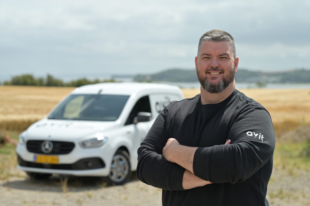 Dan satser fuldt på AVIT: Lokal hjælp til lyd og billeder