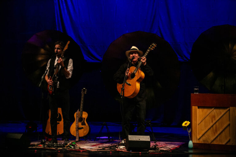 Publikum helt høje efter fantastisk koncert med Simon & Garfunkel Tribute