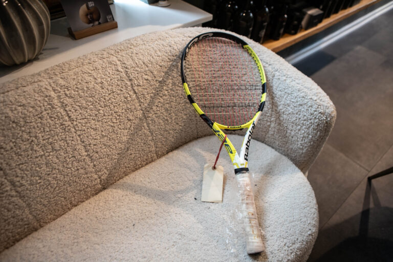 Knæk Cancer: Kom og byd på Caroline Wozniakis signerede tennisketcher